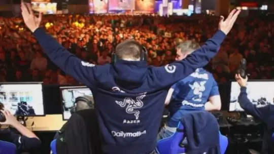 Comment rejoindre une équipe e-sport : recrutement, niveau et candidature